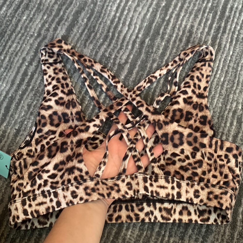 NWT cheetah print sports bra - Picture 3 of 5